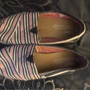 Size 6 Toms